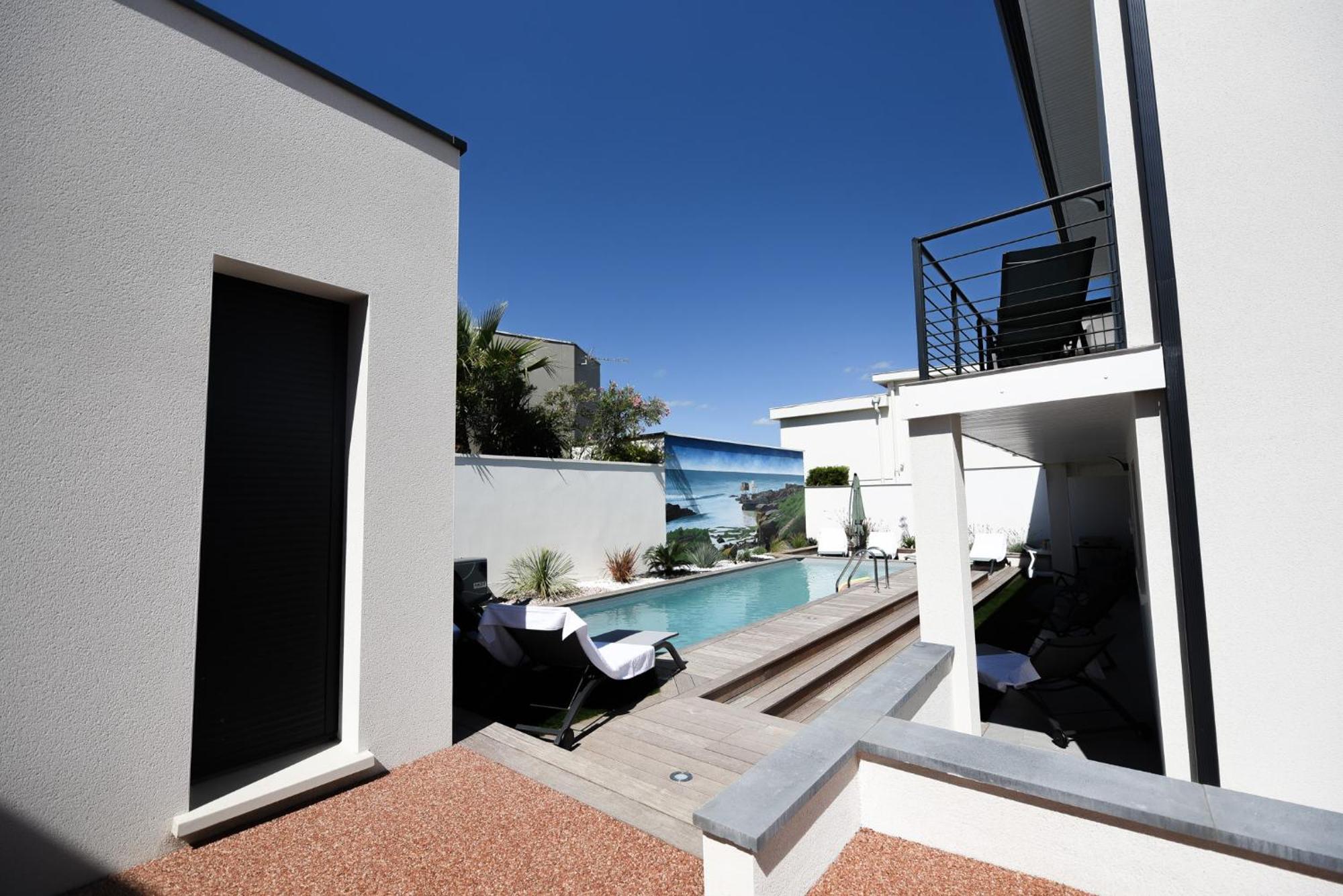 Cote 17 Villa *